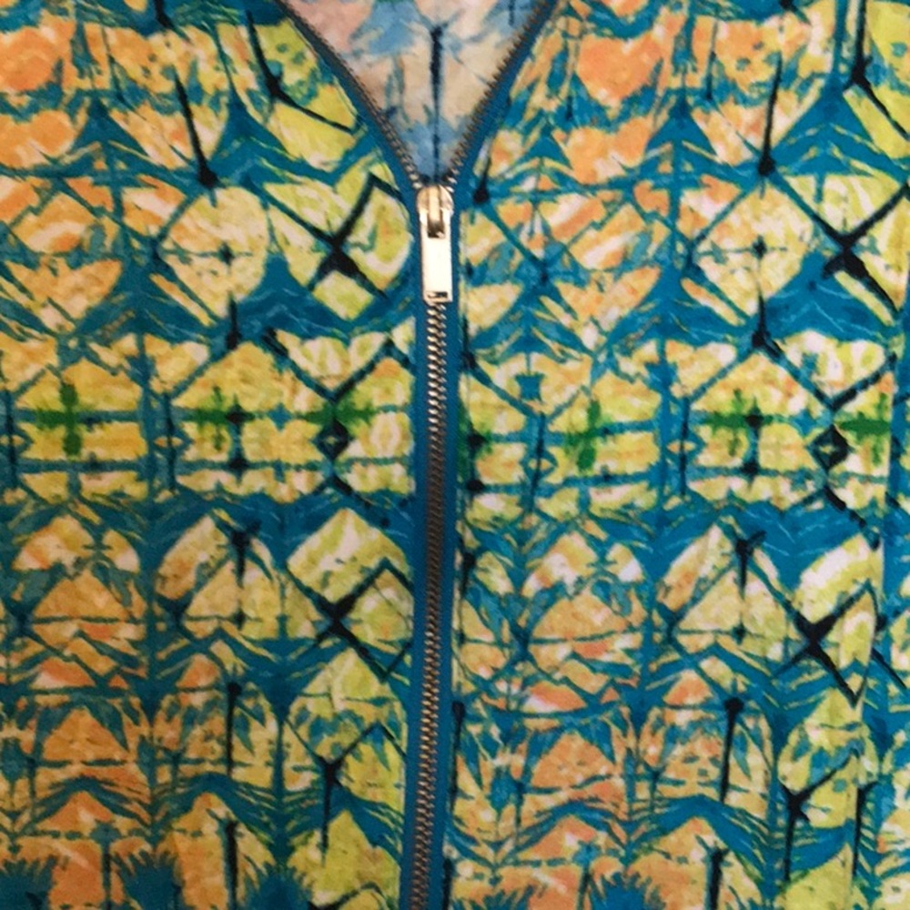 Jumper - Picture 2 of 4